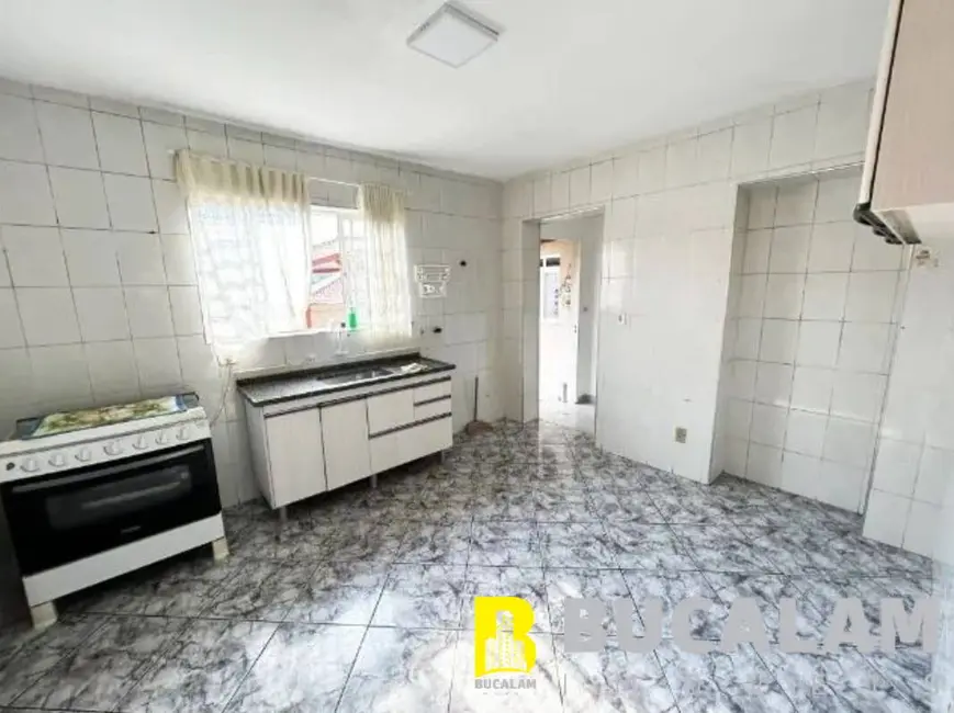 Casa com 3 quartos à venda, 250m2 em Jardim Santa Emília, São Paulo - SP - imagem 3 Foto 3 de Casa com 3 quartos à venda, 250m2 em Jardim Santa Emília, São Paulo - SP