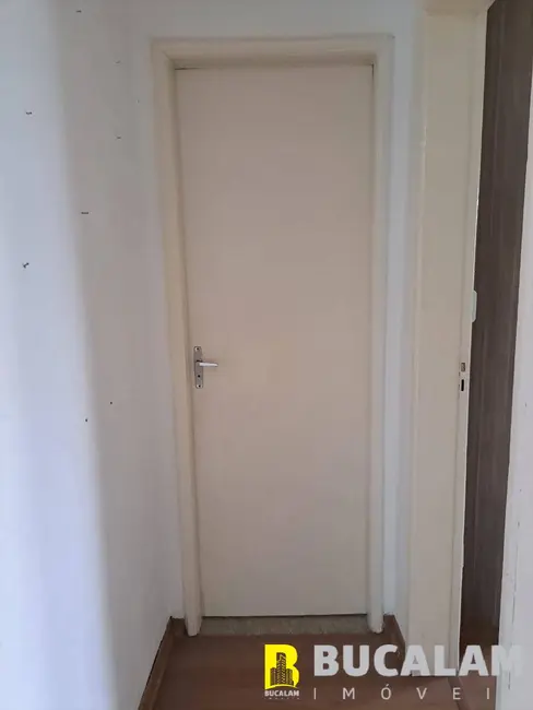 Foto 8 de Apartamento com 2 quartos à venda, 40m2 em Jardim Vista Alegre, Embu Das Artes - SP