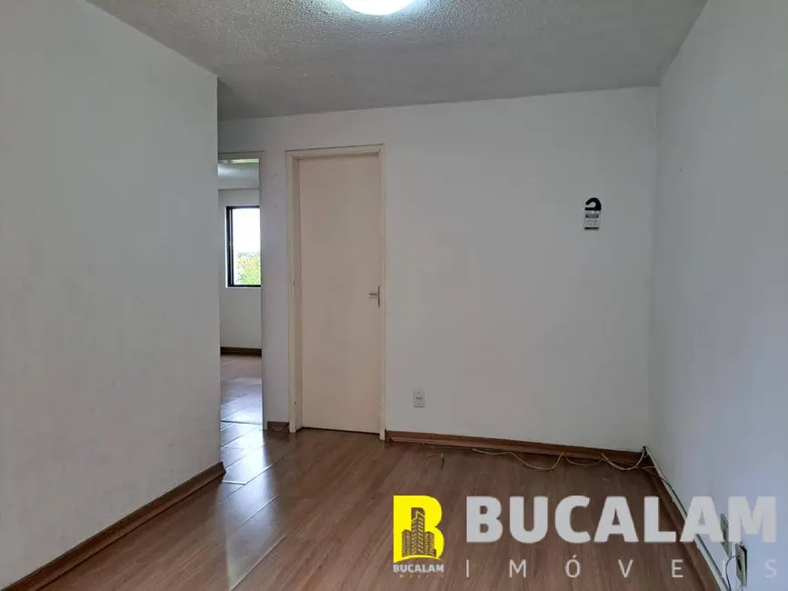 Foto 5 de Apartamento com 2 quartos à venda, 40m2 em Jardim Vista Alegre, Embu Das Artes - SP