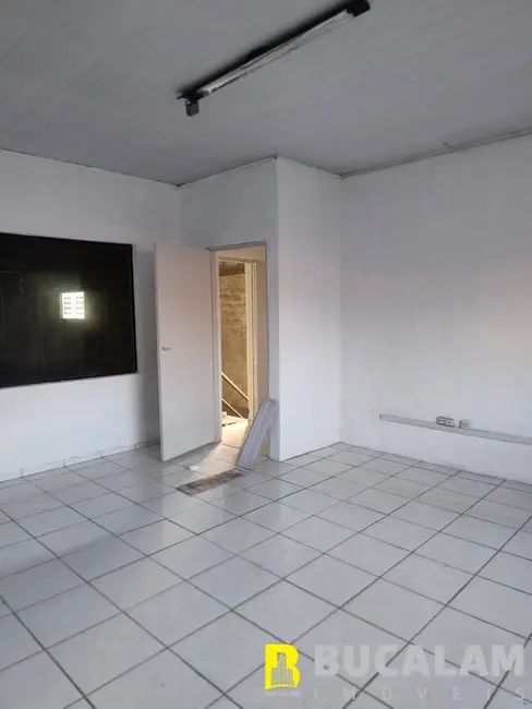 Armazém / Galpão à venda e para alugar, 320m2 em Jardim Itapecerica, Itapecerica Da Serra - SP - imagem 5 Foto 5 de Armazém / Galpão à venda e para alugar, 320m2 em Jardim Itapecerica, Itapecerica Da Serra - SP