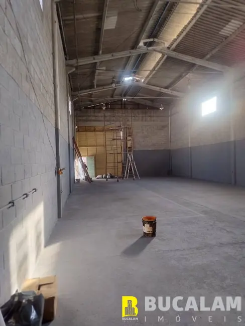 Armazém / Galpão à venda e para alugar, 320m2 em Jardim Itapecerica, Itapecerica Da Serra - SP - imagem 2 Foto 2 de Armazém / Galpão à venda e para alugar, 320m2 em Jardim Itapecerica, Itapecerica Da Serra - SP
