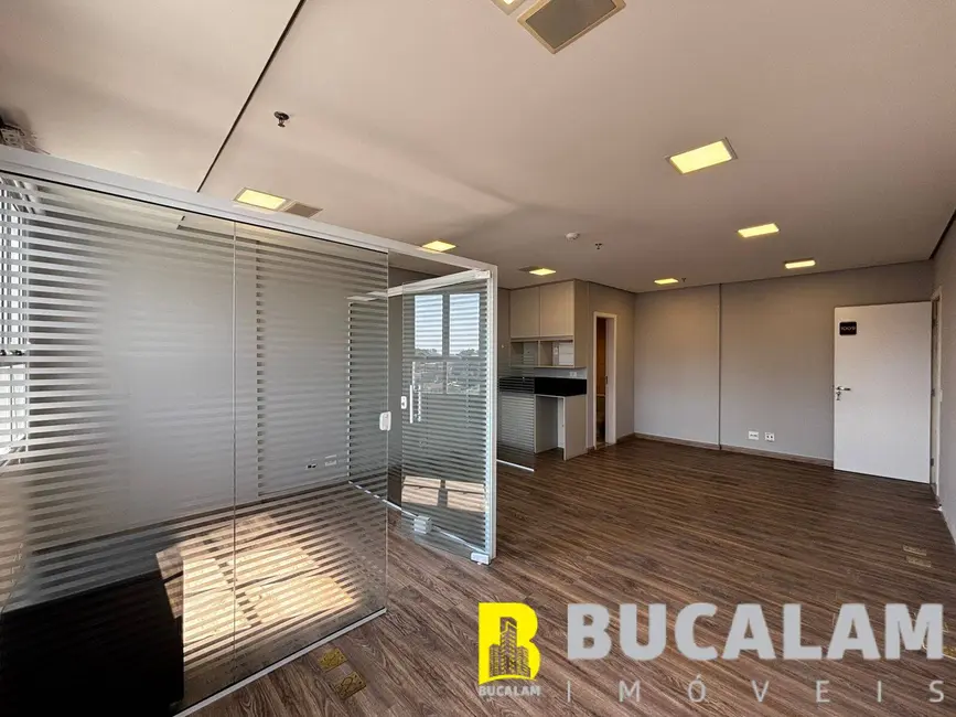 Foto 6 de Sala Comercial à venda e para alugar, 39m2 em Jardim Henriqueta, Taboao Da Serra - SP