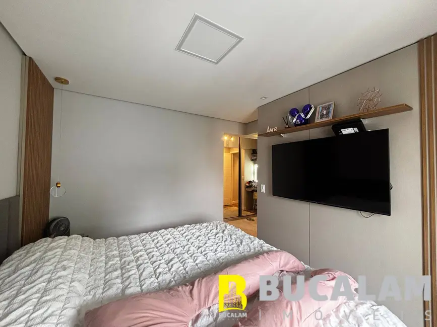 Cobertura com 3 quartos à venda, 220m2 em Jardim Maria Rosa, Taboao Da Serra - SP - imagem 4 Foto 4 de Cobertura com 3 quartos à venda, 220m2 em Jardim Maria Rosa, Taboao Da Serra - SP