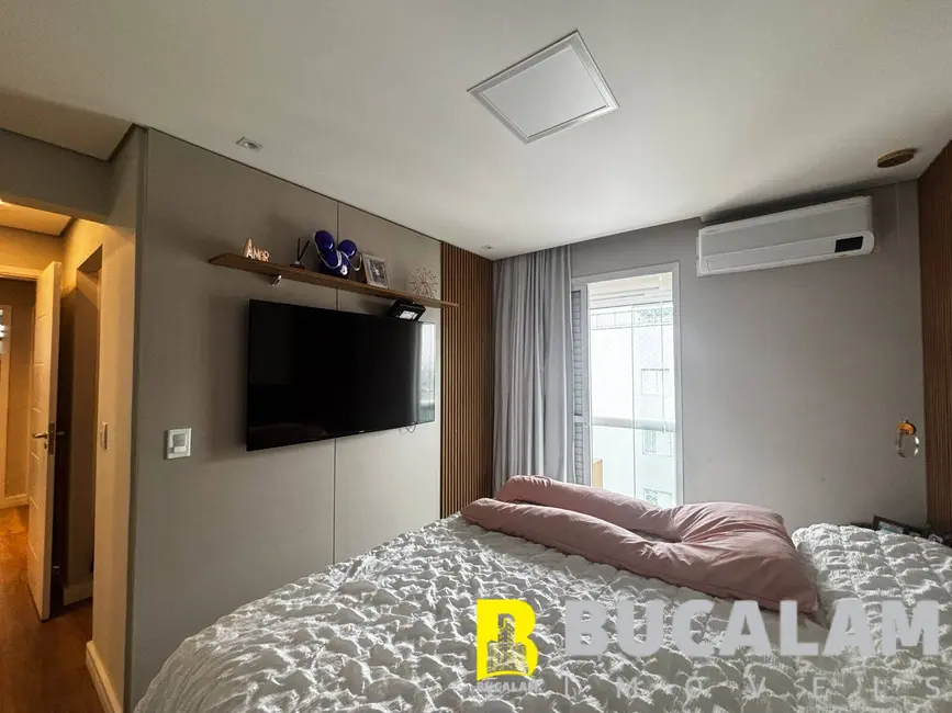 Cobertura com 3 quartos à venda, 220m2 em Jardim Maria Rosa, Taboao Da Serra - SP - imagem 3 Foto 3 de Cobertura com 3 quartos à venda, 220m2 em Jardim Maria Rosa, Taboao Da Serra - SP