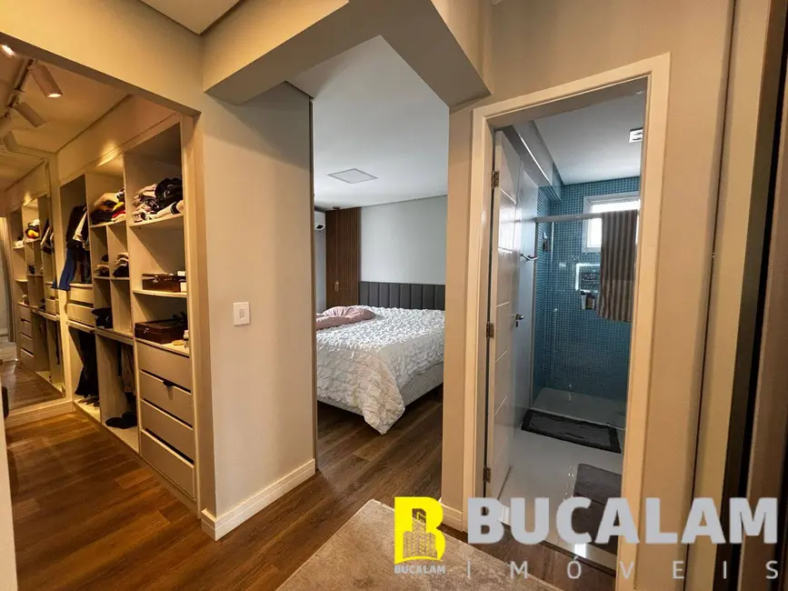 Cobertura com 3 quartos à venda, 220m2 em Jardim Maria Rosa, Taboao Da Serra - SP - imagem 9 Foto 9 de Cobertura com 3 quartos à venda, 220m2 em Jardim Maria Rosa, Taboao Da Serra - SP