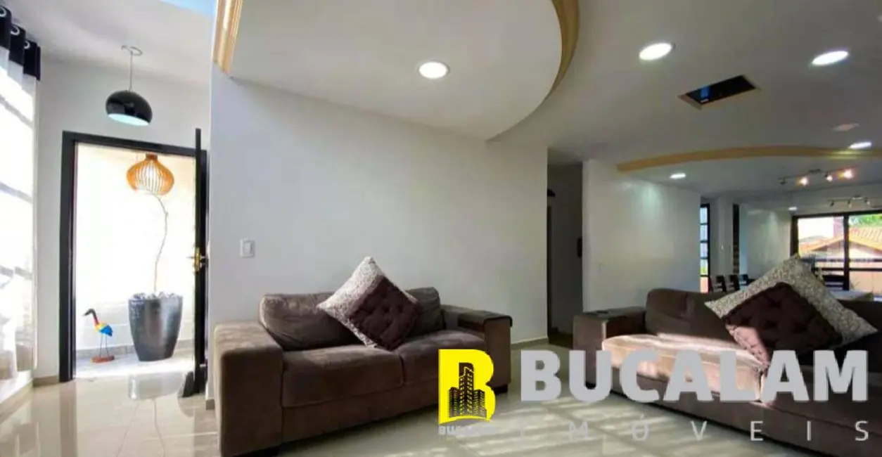 Foto 3 de Casa com 3 quartos à venda, 250m2 em Parque Monte Alegre, Taboao Da Serra - SP