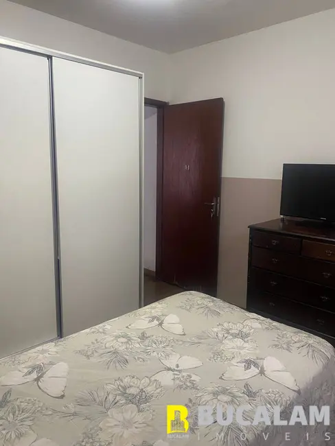 Foto 5 de Casa com 2 quartos à venda, 150m2 em Parque Pinheiros, Taboao Da Serra - SP