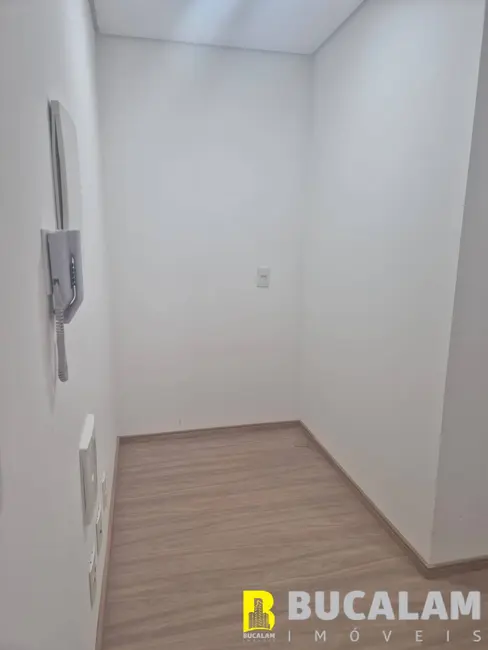 Sala Comercial para alugar, 27m2 em Parque Taboão, Taboao Da Serra - SP - imagem 3 Foto 3 de Sala Comercial para alugar, 27m2 em Parque Taboão, Taboao Da Serra - SP