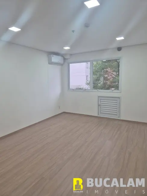 Sala Comercial para alugar, 27m2 em Parque Taboão, Taboao Da Serra - SP - imagem 1 Foto 1 de Sala Comercial para alugar, 27m2 em Parque Taboão, Taboao Da Serra - SP