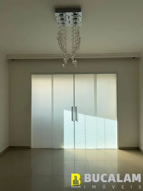 Apartamento com 3 quartos para alugar, 112m2 em Chácara Agrindus, Taboao Da Serra - SP - imagem 9 Foto 9 de Apartamento com 3 quartos para alugar, 112m2 em Chácara Agrindus, Taboao Da Serra - SP