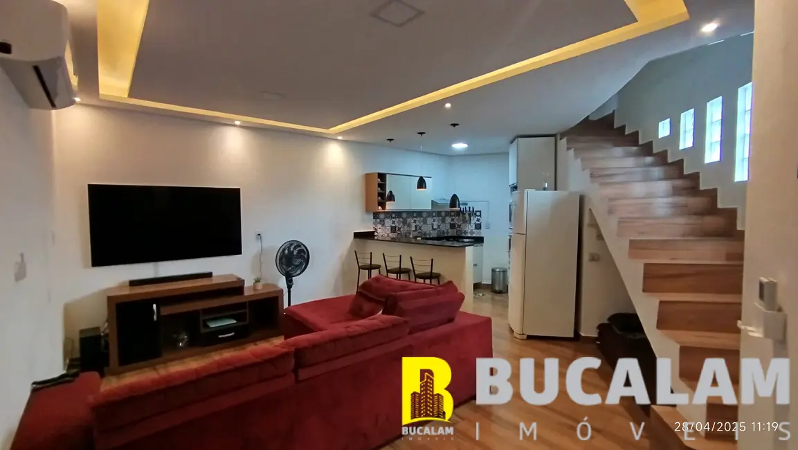Foto 1 de Casa com 2 quartos à venda, 96m2 em Parque Taboão, Taboao Da Serra - SP