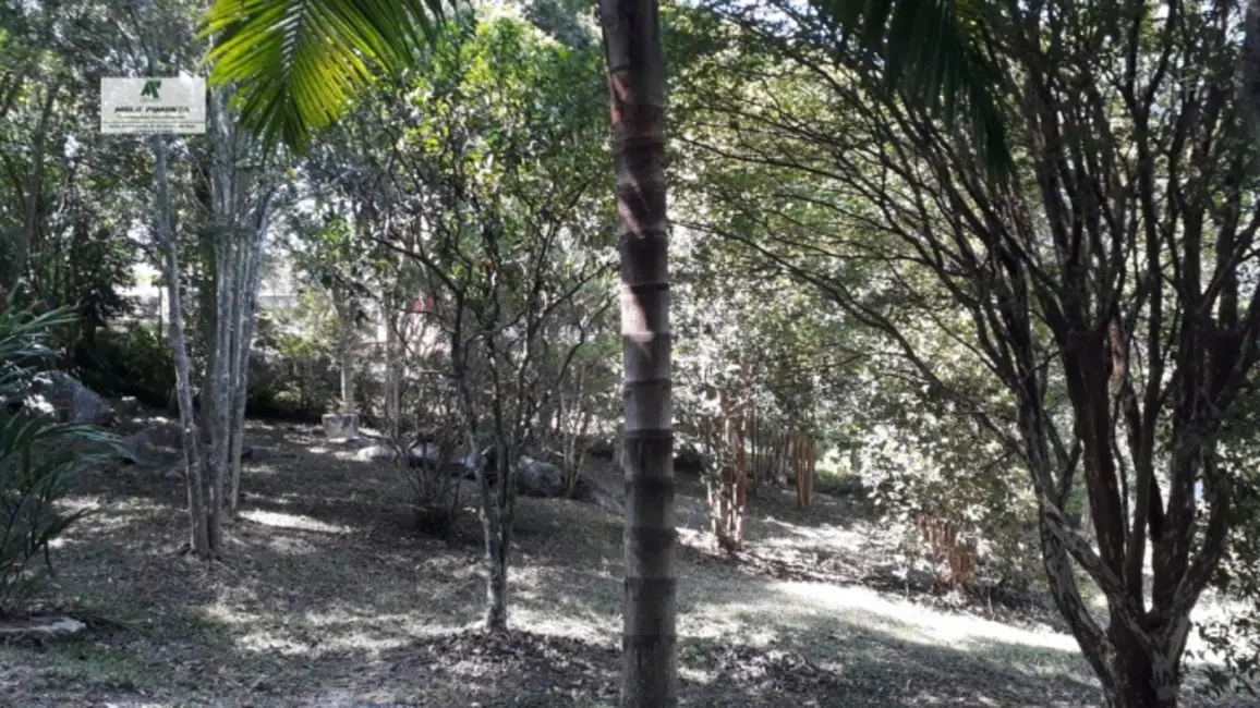 Chácara com 3 quartos à venda, 1700m2 em Sao Roque - SP - imagem 7 Foto 7 de Chácara com 3 quartos à venda, 1700m2 em Sao Roque - SP