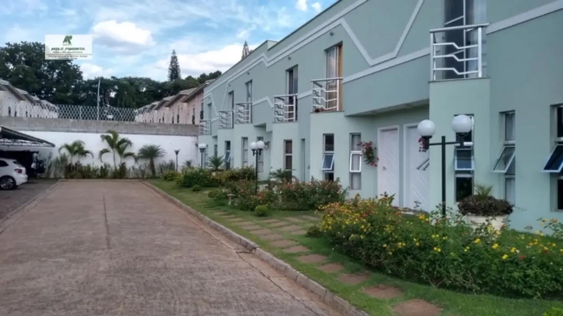 Foto 2 de Sobrado com 3 quartos à venda, 153m2 em Sao Roque - SP