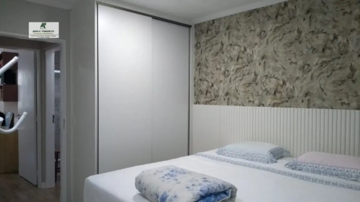 Foto 4 de Sobrado com 3 quartos à venda, 153m2 em Sao Roque - SP