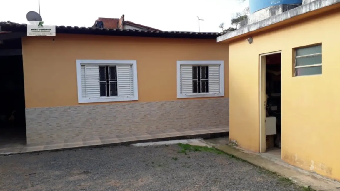 Casa com 3 quartos à venda, 250m2 em Sao Roque - SP - imagem 2 Foto 2 de Casa com 3 quartos à venda, 250m2 em Sao Roque - SP