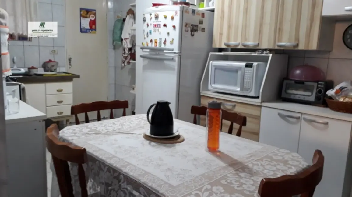 Casa com 3 quartos à venda, 250m2 em Sao Roque - SP - imagem 5 Foto 5 de Casa com 3 quartos à venda, 250m2 em Sao Roque - SP