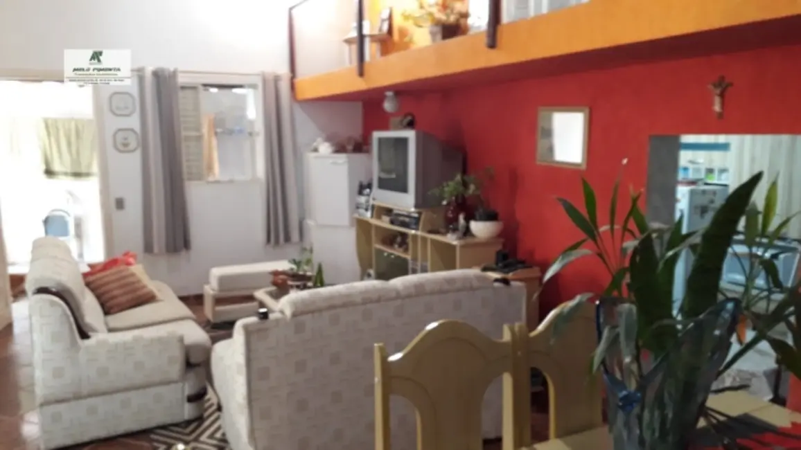 Casa com 3 quartos à venda, 250m2 em Sao Roque - SP - imagem 9 Foto 9 de Casa com 3 quartos à venda, 250m2 em Sao Roque - SP