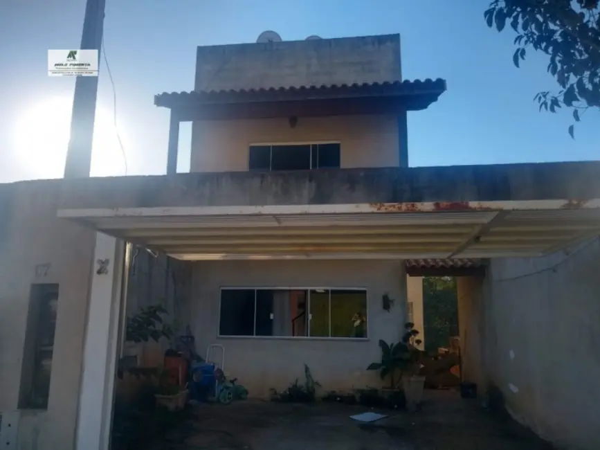 Foto 1 de Casa com 4 quartos à venda, 250m2 em Aracariguama - SP