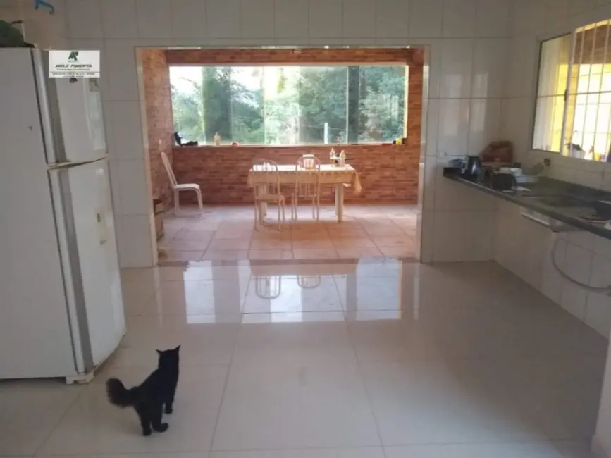 Casa com 4 quartos à venda, 250m2 em Aracariguama - SP - imagem 5 Foto 5 de Casa com 4 quartos à venda, 250m2 em Aracariguama - SP