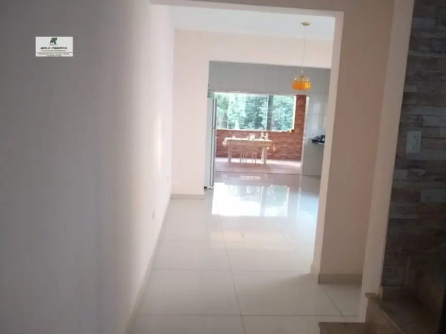 Foto 2 de Casa com 4 quartos à venda, 250m2 em Aracariguama - SP
