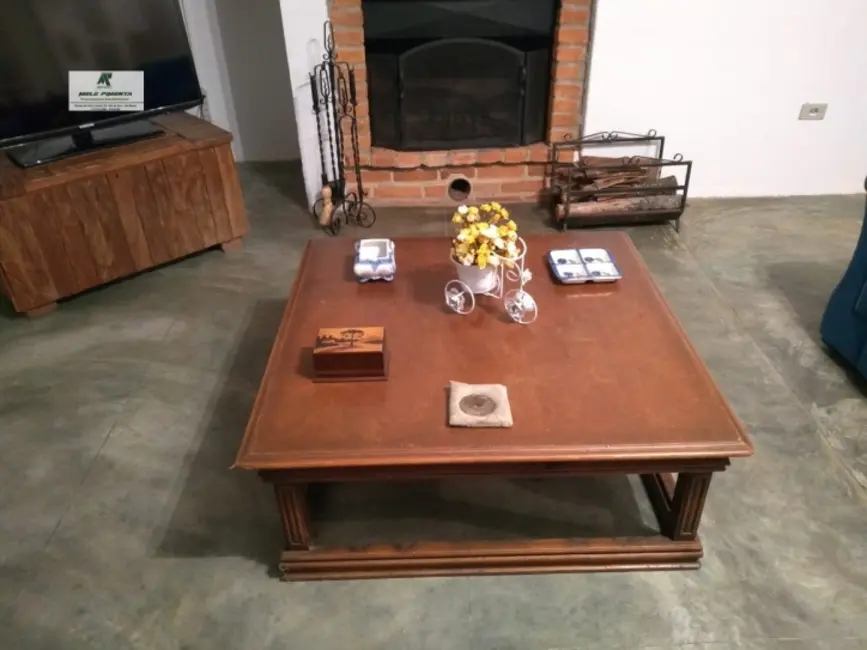 Chácara com 6 quartos à venda, 1420m2 em Mairinque - SP - imagem 3 Foto 3 de Chácara com 6 quartos à venda, 1420m2 em Mairinque - SP