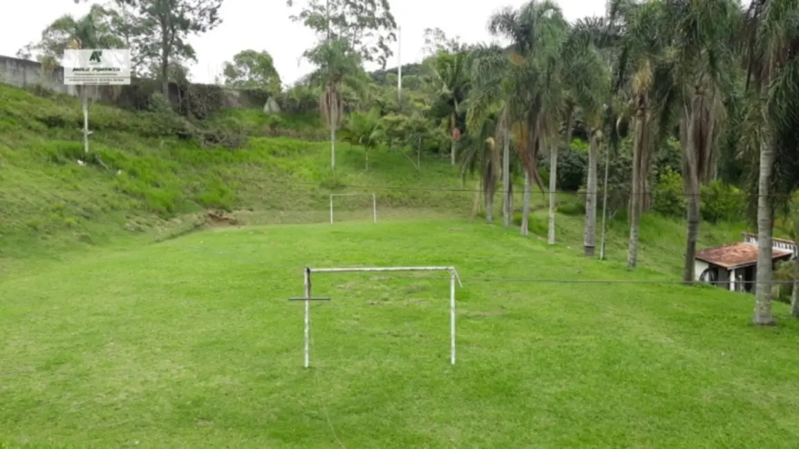 Chácara com 4 quartos à venda, 8000m2 em Sao Roque - SP - imagem 3 Foto 3 de Chácara com 4 quartos à venda, 8000m2 em Sao Roque - SP