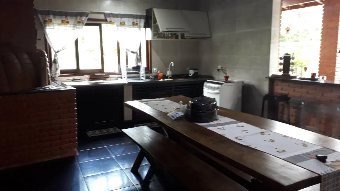 Chácara com 4 quartos à venda, 3800m2 em Alto Da Serra (Mailasqui), Sao Roque - SP - imagem 6 Foto 6 de Chácara com 4 quartos à venda, 3800m2 em Alto Da Serra (Mailasqui), Sao Roque - SP