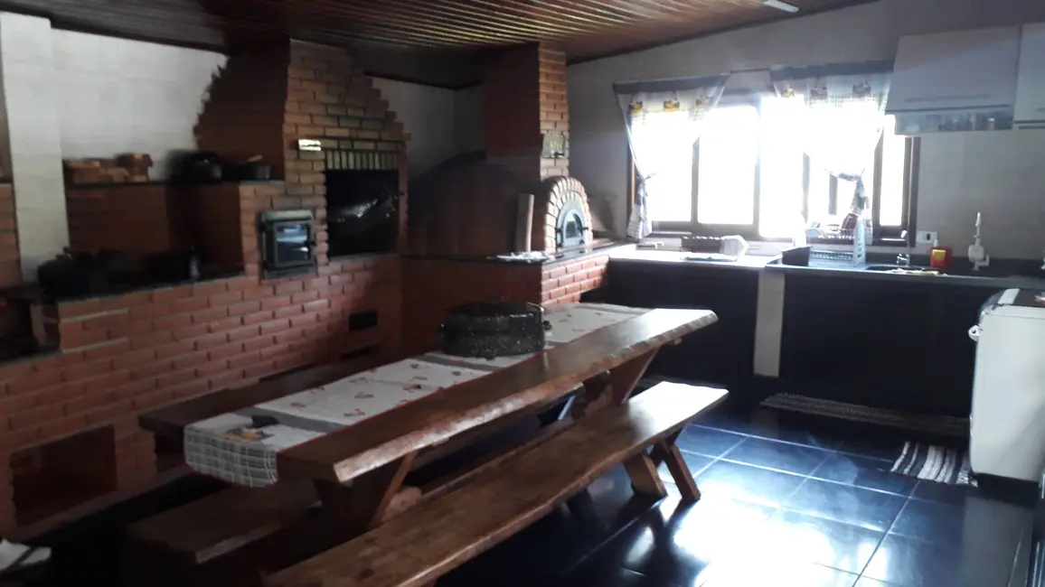 Chácara com 4 quartos à venda, 3800m2 em Alto Da Serra (Mailasqui), Sao Roque - SP - imagem 4 Foto 4 de Chácara com 4 quartos à venda, 3800m2 em Alto Da Serra (Mailasqui), Sao Roque - SP