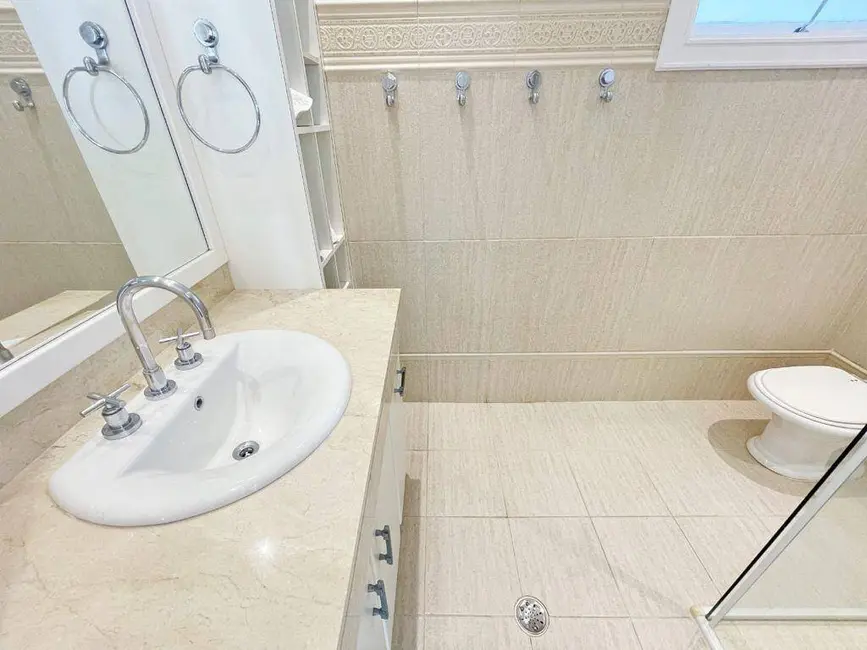 Casa de Condomínio com 6 quartos à venda, 1000m2 em Jardim Acapulco, Guaruja - SP - imagem 7 Foto 7 de Casa de Condomínio com 6 quartos à venda, 1000m2 em Jardim Acapulco, Guaruja - SP