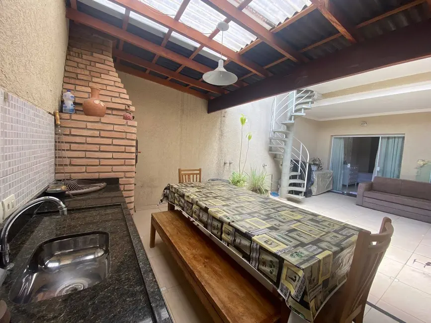 Foto 2 de Casa com 3 quartos à venda, 250m2 em Jardim Franca, São Paulo - SP