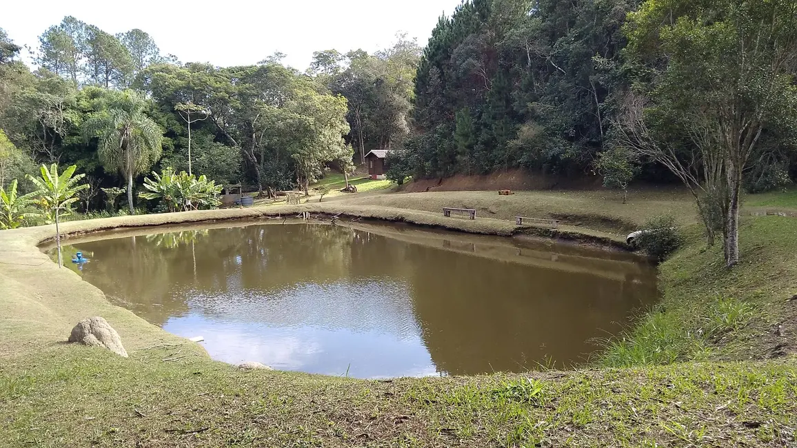 Chácara com 2 quartos à venda, 37000m2 em Sao Roque - SP - imagem 1 Foto 1 de Chácara com 2 quartos à venda, 37000m2 em Sao Roque - SP
