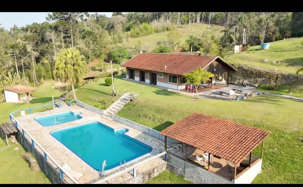 Foto 1 de Sítio / Rancho com 3 quartos à venda, 300000m2 em Sao Lourenco Da Serra - SP