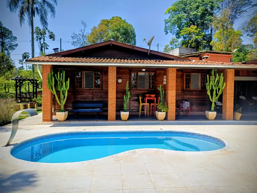 Chácara com 4 quartos à venda, 3600m2 em Alto Da Serra (Mailasqui), Sao Roque - SP - imagem 4 Foto 4 de Chácara com 4 quartos à venda, 3600m2 em Alto Da Serra (Mailasqui), Sao Roque - SP