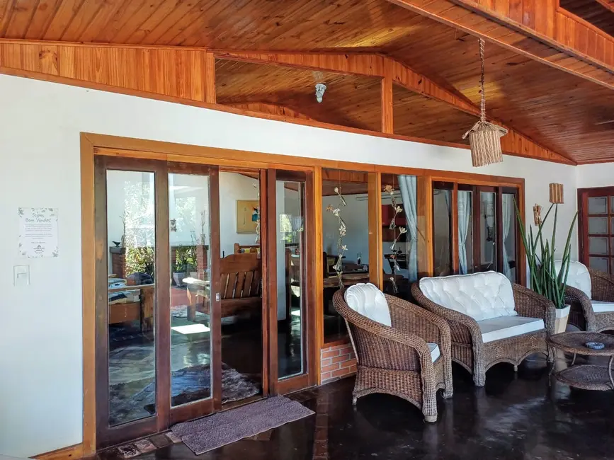 Chácara com 4 quartos à venda, 3600m2 em Alto Da Serra (Mailasqui), Sao Roque - SP - imagem 5 Foto 5 de Chácara com 4 quartos à venda, 3600m2 em Alto Da Serra (Mailasqui), Sao Roque - SP