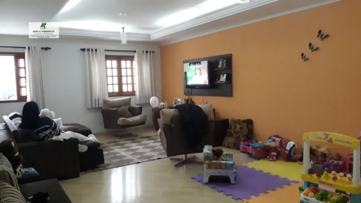 Foto 2 de Casa com 2 quartos à venda, 250m2 em Sao Roque - SP