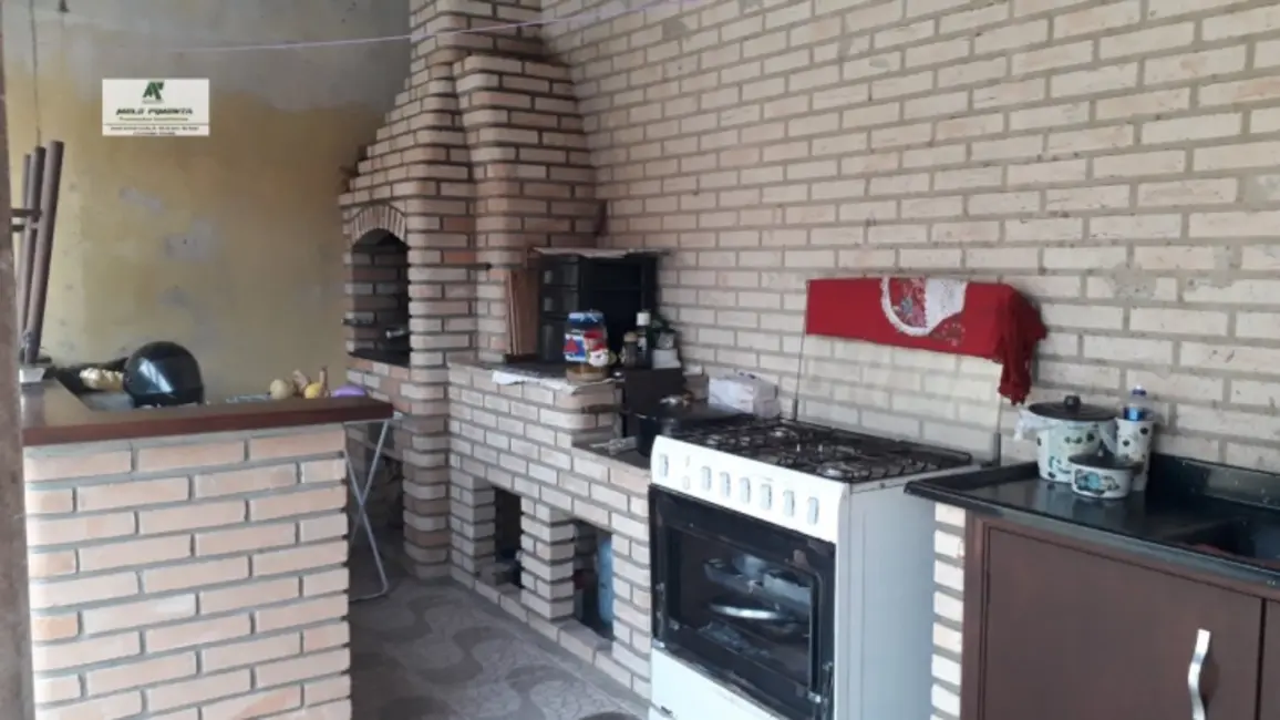 Foto 1 de Casa com 2 quartos à venda, 250m2 em Sao Roque - SP
