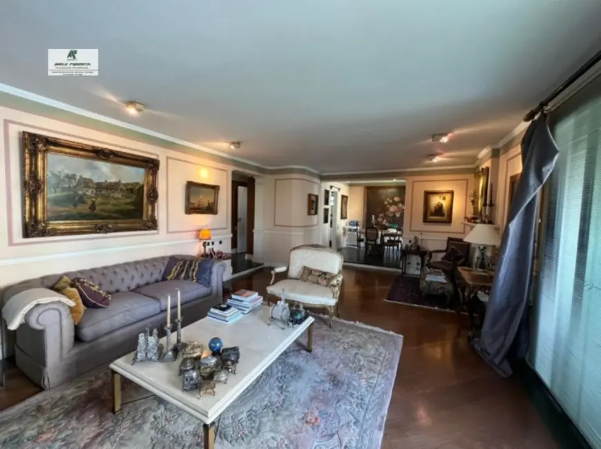 Foto 3 de Apartamento com 3 quartos à venda, 220m2 em Itaim Bibi, São Paulo - SP