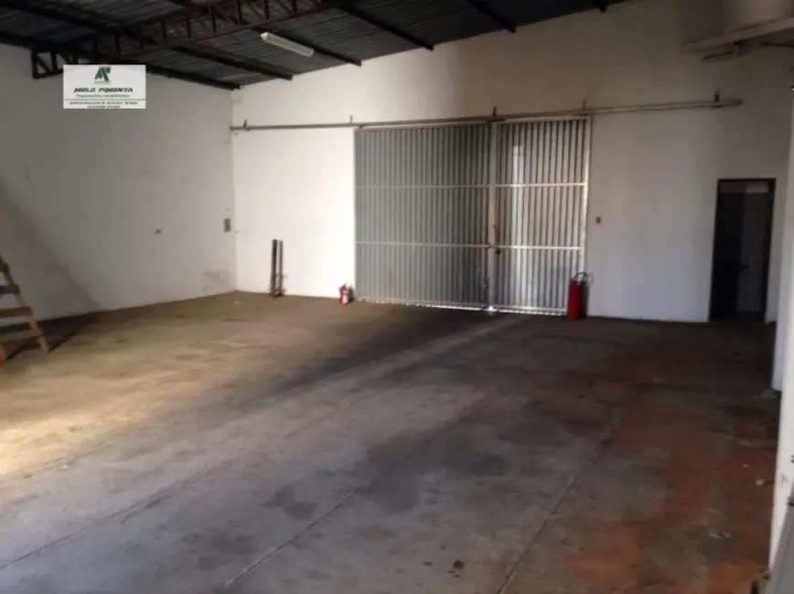 Foto 6 de Sala Comercial à venda, 380m2 em Vila Santo Antônio, Sao Roque - SP