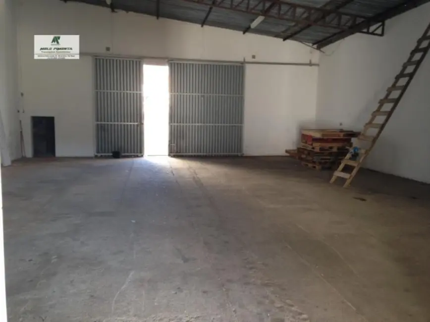 Foto 9 de Sala Comercial à venda, 380m2 em Vila Santo Antônio, Sao Roque - SP