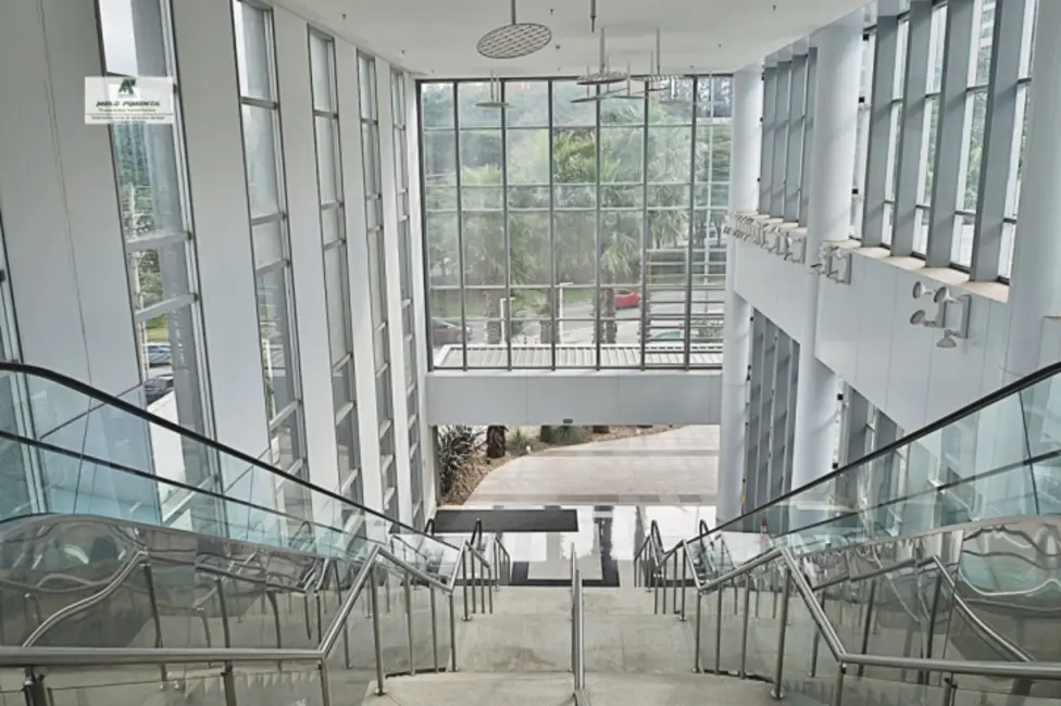 Foto 5 de Sala Comercial para alugar, 950m2 em Alphaville Industrial, Barueri - SP