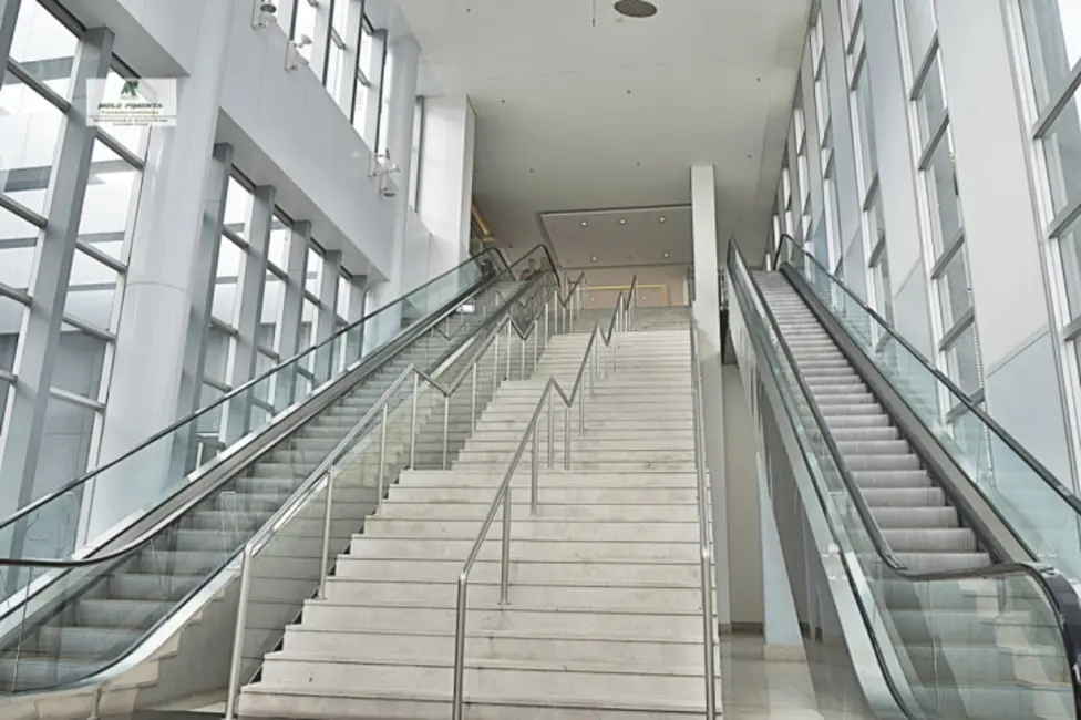 Foto 3 de Sala Comercial para alugar, 950m2 em Alphaville Industrial, Barueri - SP