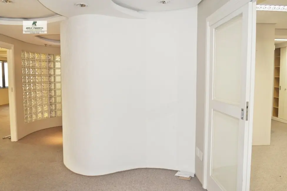 Foto 9 de Sala Comercial para alugar, 165m2 em Alphaville Industrial, Barueri - SP