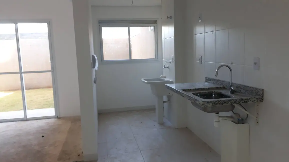 Foto 3 de Apartamento com 2 quartos à venda, 51m2 em Jardim Maria Trindade, Sao Roque - SP