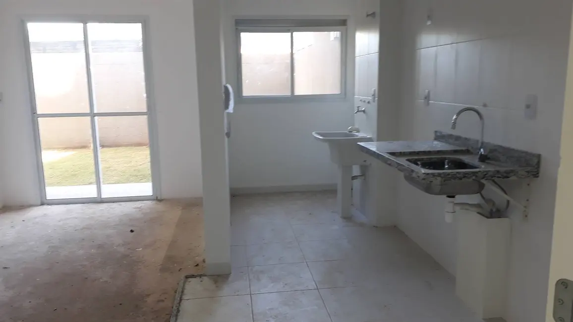 Foto 4 de Apartamento com 2 quartos à venda, 51m2 em Jardim Maria Trindade, Sao Roque - SP