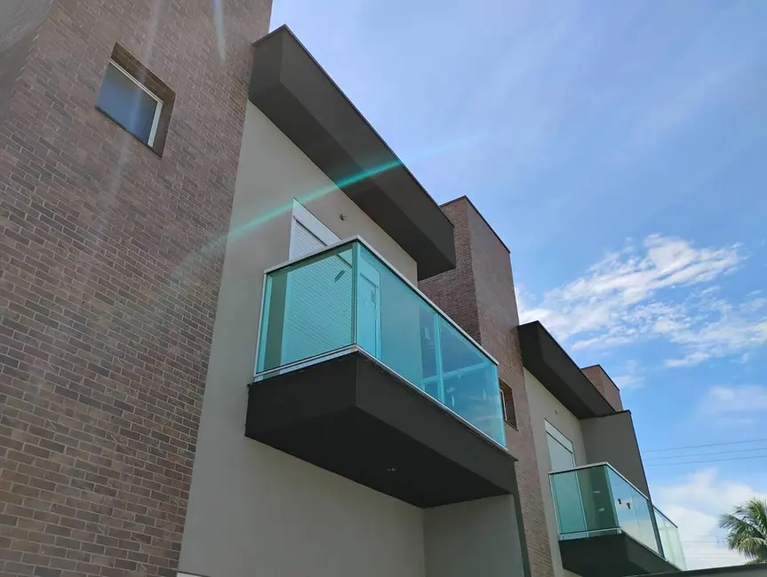 Foto 1 de Casa com 3 quartos à venda, 105m2 em Bertioga - SP