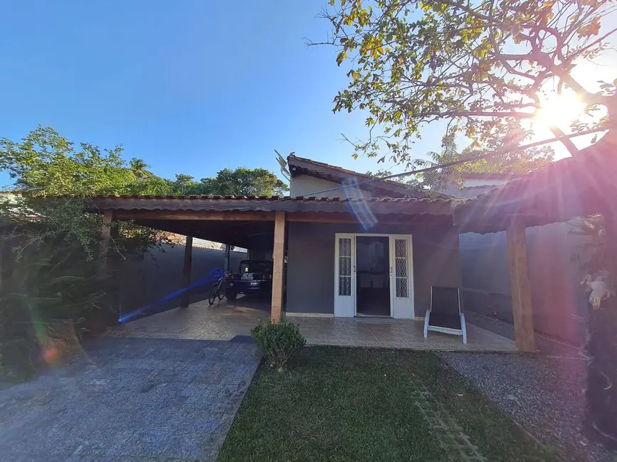 Foto 2 de Casa com 3 quartos à venda e para alugar, 500m2 em Bertioga - SP