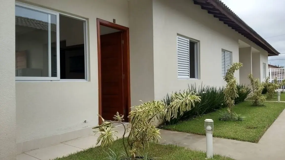 Foto 1 de Casa de Condomínio com 2 quartos à venda, 62m2 em Bertioga - SP