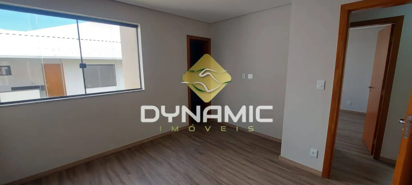 Foto 2 de Casa com 4 quartos à venda, 360m2 em Planalto, Belo Horizonte - MG