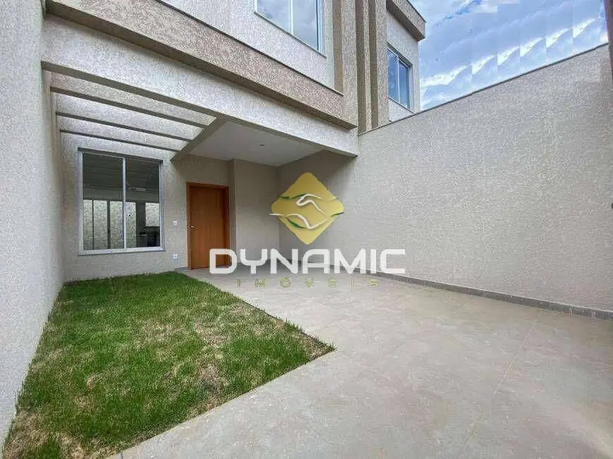 Foto 1 de Casa com 3 quartos à venda, 113m2 em Santa Rosa, Belo Horizonte - MG