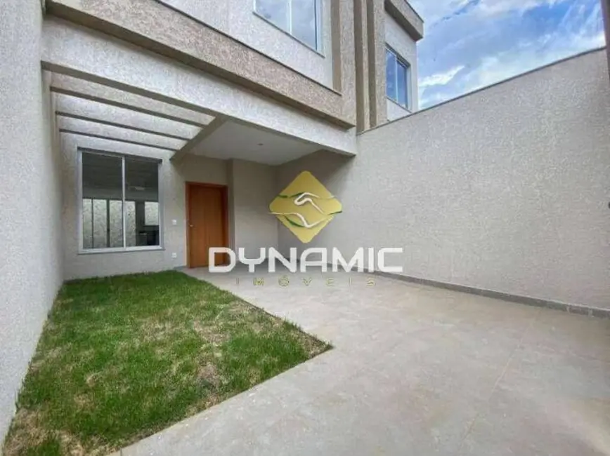 Foto 3 de Casa com 3 quartos à venda, 113m2 em Santa Rosa, Belo Horizonte - MG